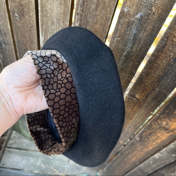 Black Wool Beret With Brown Velvet Trim - Picture 13 of 17